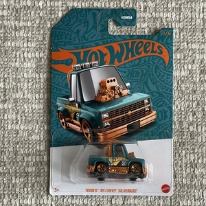 Hot Wheels 2024 56th Anniversary Pearl and Chrome 1/6 Toon'd 83 Chevy Silverado - Bild 1 von 5