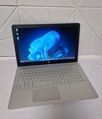 HP Pavilion 15-cc543na Intel Core i3-7100U 8GB RAM 250GB SSD Win 11 - Image 1 of 4