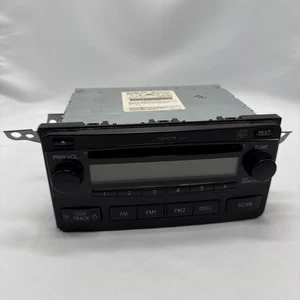 2004-2008 Toyota Matrix AM FM Radio CD Player 86120-02400 - Picture 1 of 10