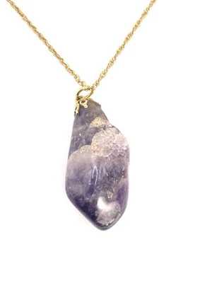Ожерелье с подвеской из натурального аметиста галтованного камня - золотистая цепочка - Изображение 1 из 4