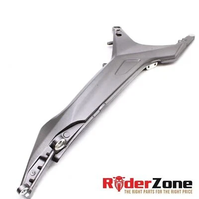 DUCATI HYPERMOTARD 939 2016-2018 subchasis trasero derecho submarco montaje Foto 1 de 4