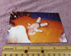 Wrestling Vintage Ringside Photo 1980's Holland Michigan Civic Center (#4) - Bild 1 von 2