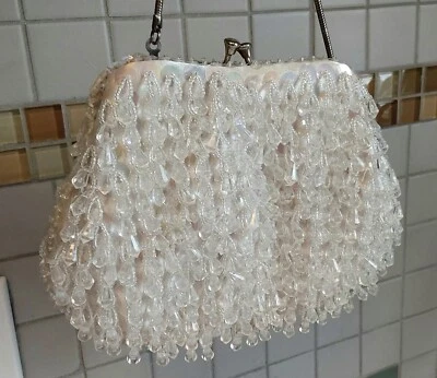 Cartera antigua con marco de plata esterlina broche con cuentas lágrima lentejuelas ornamentada 6" H7,5" W Foto 1 de 4