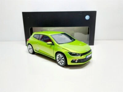 Volkswagen Scirocco 3 2.0 TSI Viper Green del 2009 - 1/18 Norev 1K8099302AR6T - Immagine 1 di 4