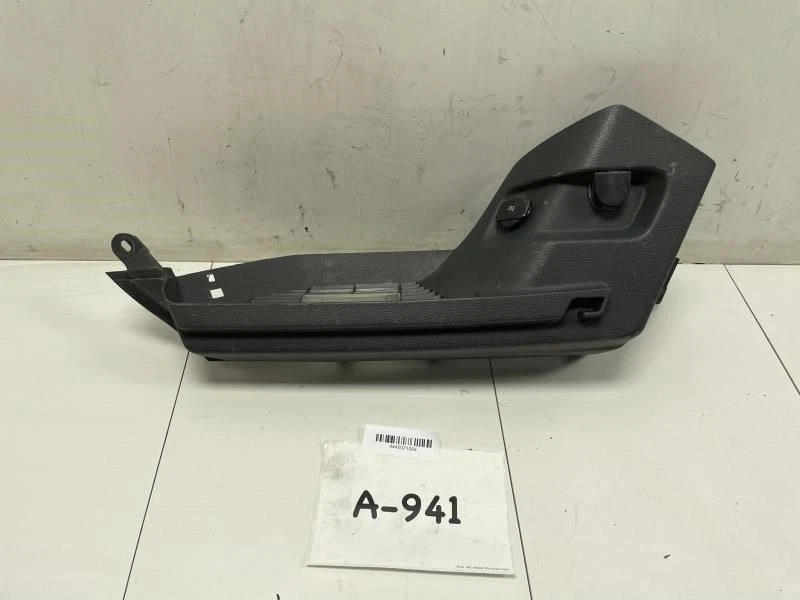  Volkswagen Rabbit 2008 parte trasera derecha lado del pasajero estante de carga moldura OEM+ Foto 1 de 4