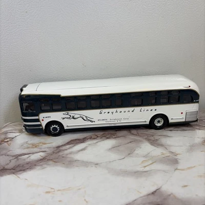 CORGI 54101 Greyhound Lines GM 4509 Charleston A-I403 NIB - Image 1 of 4