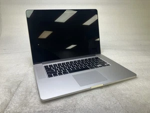 Apple MacBook Pro A1398 2015 Core i7-4870HQ 2.5GHz 16GB RAM 500GB SSD AMD - Foto 1 di 9