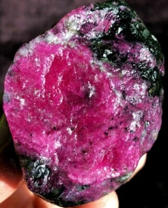 Museo 229,3 g!!! Rubí rojo natural en gema de cristal de zoisita verde espécimen ie1536 - Imagen 1 de 13