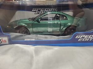 2003 Ford Mustang SVT Cobra Green 1/18 Scale Maisto exclusive Style - New