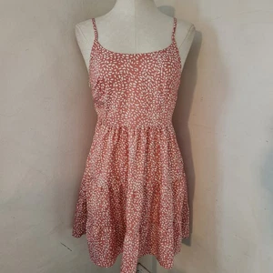SHEIN Minikleid rosa weiß Blätterdruck Spaghettiträger Stufen Damen Small - Bild 1 von 5