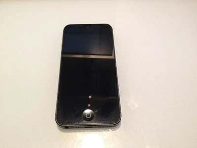 iPhone 5 64 GB - Black & Slate - Image 1 of 4