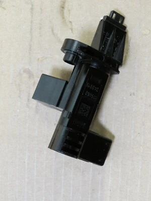 12-17 BMW F10 M5 F06 M6 F12 M6 F13 M6 RPM y sensor de temperatura 28107842851 OEM Foto 1 de 4
