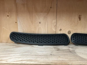 Mini Cooper R53 Bonnet Vents Pair Black - Picture 1 of 4