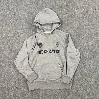 Undefeated Hoodie Mens Large Gray Pullover 5 Strike Logo Patch Graphic Fleece - Image 1 of 4