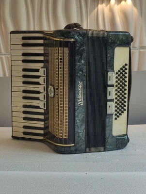 +Piano accordion WELTMEISTER 60 BASS - defective, for repair - Image 1 of 4
