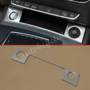 Cubierta de encendedor de cigarrillos de acero inoxidable con puerto USB para Audi Q5 SQ5 2018-2020 - Imagen 1 de 6