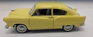 Sun Star Platinum 1.18 Kaiser Henry J 1951 (autoart.Amalgam.MG.BBR.) - Foto 1 di 15