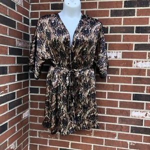 Secret Treasures Women's 2XL Animal Lace Print Robe Sexy Silky Polyester - Picture 1 of 6