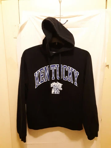 Top Of The World Kentucky Wildcats Hoodie, Size M, Black W Blue Lettering Cover