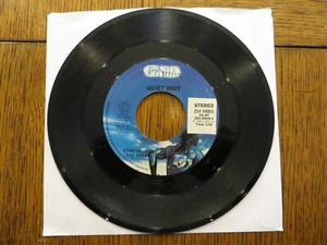 Quiet Riot – Cum On Feel The Noize - 1983 - Pasha ZS4 04005 7" Single VG/Generic - Picture 1 of 2