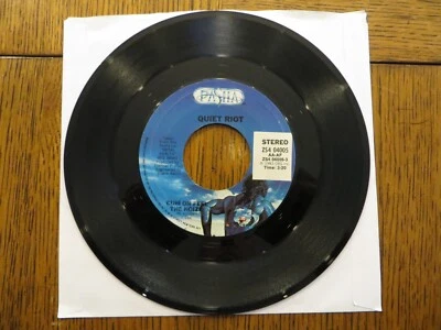 Quiet Riot – Cum On Feel The Noize - 1983 - Pasha ZS4 04005 7" Single VG/Generic - Image 1 of 2