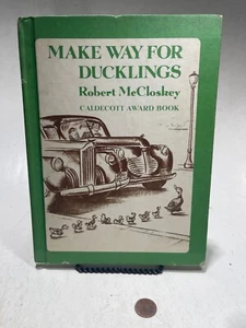 MAKE WAY FOR DUCKLINGS Robert McCloskey 1941 - Picture 1 of 3