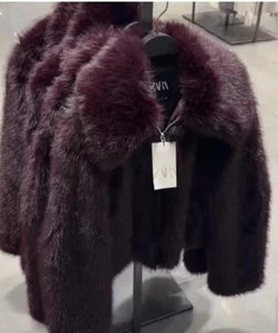 ZARA WOMAN NWT FW24 BURGUNDY FAUX FUR SHORT COAT SIZE S 1255/877/606 - Picture 1 of 10