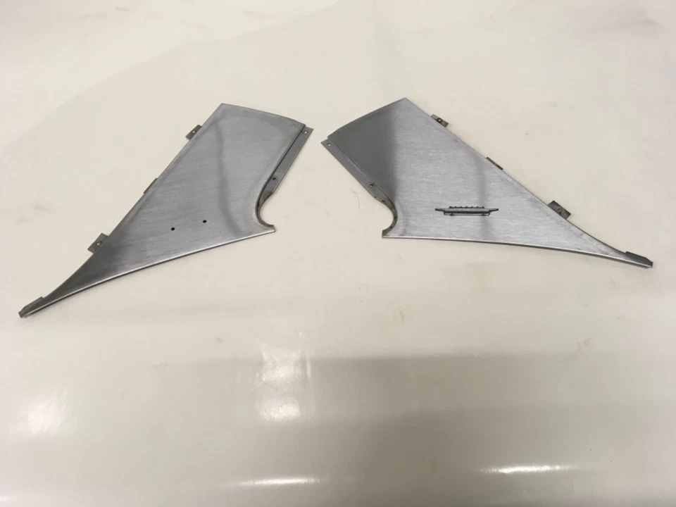 58 Cadillac Seville Deville Eldorado Biarritz techo trasero pilar moldura de acero inoxidable  Foto 1 de 4