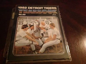 1982 Detroit Tigers Yearbook Sparky Anderson,Kirk Gibson on Cover Ex Condition - Picture 1 of 1