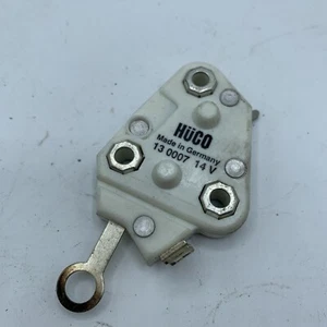 REGOLATORE ALTERNATORE ORIGINALE HUCO OPEL ASTRA OMEGA FRONTERA KADETT CALIBRA - Picture 1 of 3