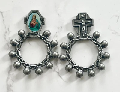 Finger Rosary Ring Sacred Heart Jesus Pewter Metal Enamel Image Crucifix on Back - Image 1 of 3