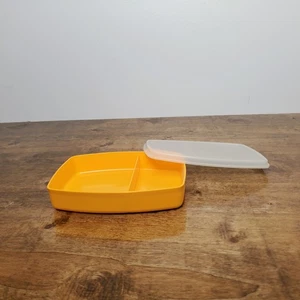 Vintage Tupperware Packette 813 Yellow Divided Lunch Box Snack Container Lid - Picture 1 of 13