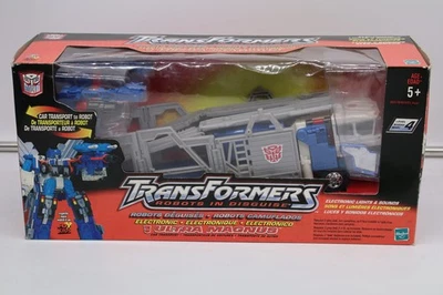 Transformers RID Robots in Disguise 2001 Ultra Magnus - Image 1 of 4