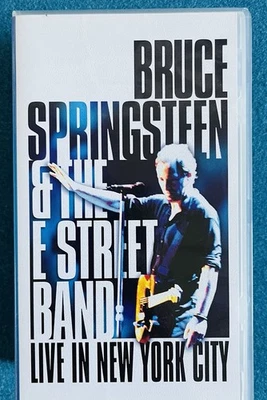2 VHS Bruce Springsteen Live inNew York City 2001 ConcertVideokassett.TopZustand - Bild 1 von 4
