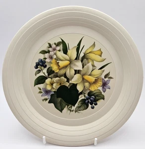 Hornsea Concept Floral Plate 8.5" diameter. Off white / cream - Picture 1 of 8