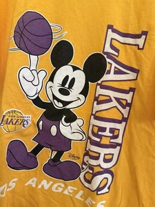 Los Angeles Lakers Disney Mickey Mouse Junk Food Baller T-Shirt Gold Yellow Sz M - Picture 1 of 4