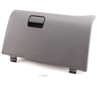 Nueva Guantera Original Original Mitsubishi Negra 2014-2023 G4 Mirage 8006A304XA Foto 1 de 3