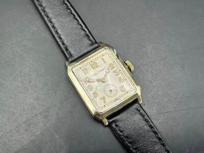 1926 Waltham Art Deco 14kt Solid Gold Watch - Image 1 of 4