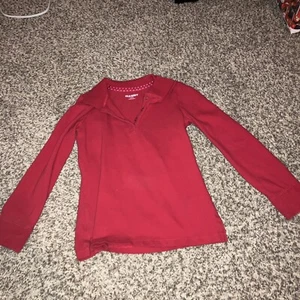 Girls Old Navy Red Long Sleeve Uniform Shirt Size 6/7 - Picture 1 of 2