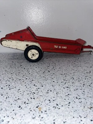 Vintage 1:16  Tru- Scale Manure Spreader - Image 1 of 4