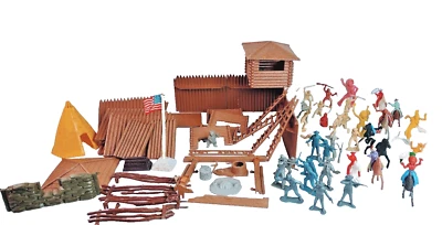Vintage MARX Fort Apache Tin US Calvary Playset with Figures - Image 1 of 4
