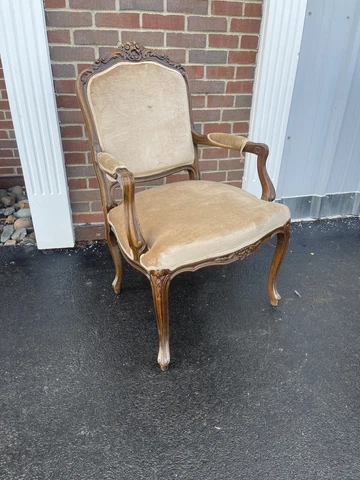 French Louis XV carved wood  Upholstered Dining walnut Chair 40x25x21 As Is Cover
