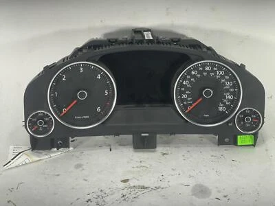 Medidor de velocímetro usado se adapta a: Volkswagen Touareg Cluster 2014 180 MPH diésel grado Foto 1 de 4