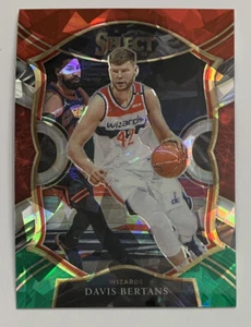 2020-21 Select NBA Davis Bertans Concourse RED/WHITE/GREEN CRACKED ICE Prizm #28 - Picture 1 of 2