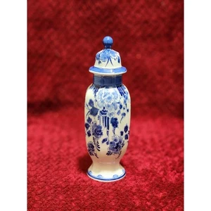 Royal Delft Blue And White Jar With Lid 7.5" (19 cm) Dutch delftware industry - Picture 1 of 9