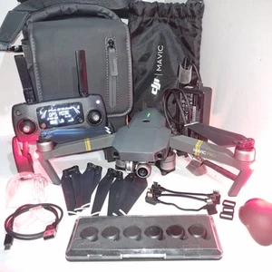 DJi Mavic Pro + 1 Battery, 6ND Filters, 8 Props, USB-C, IPhone Cable, Bag. . . . - Picture 1 of 24