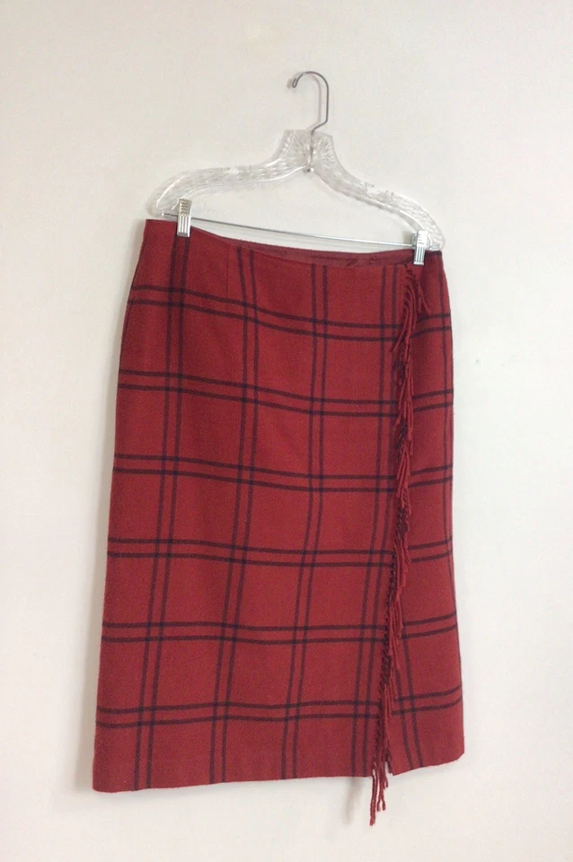 Saia midi de lã xadrez vermelha detalhe de franja feminina 12 - Imagem 1 de 4