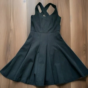 Banana Republic Ponte Skater Dress Fit Flare Criss Cross Back size 6  - Picture 1 of 4