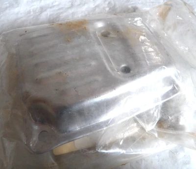 Echo C 20 CT HT T  Shindaiwa Brush Cutter NOS Muffler 70036-15101 - Image 1 of 2