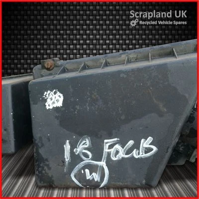 Ford Focus Mk1 1998 a 2004 plata 1,8 W-Reg caja de filtro de aire 98AB9600 kD Foto 1 de 3